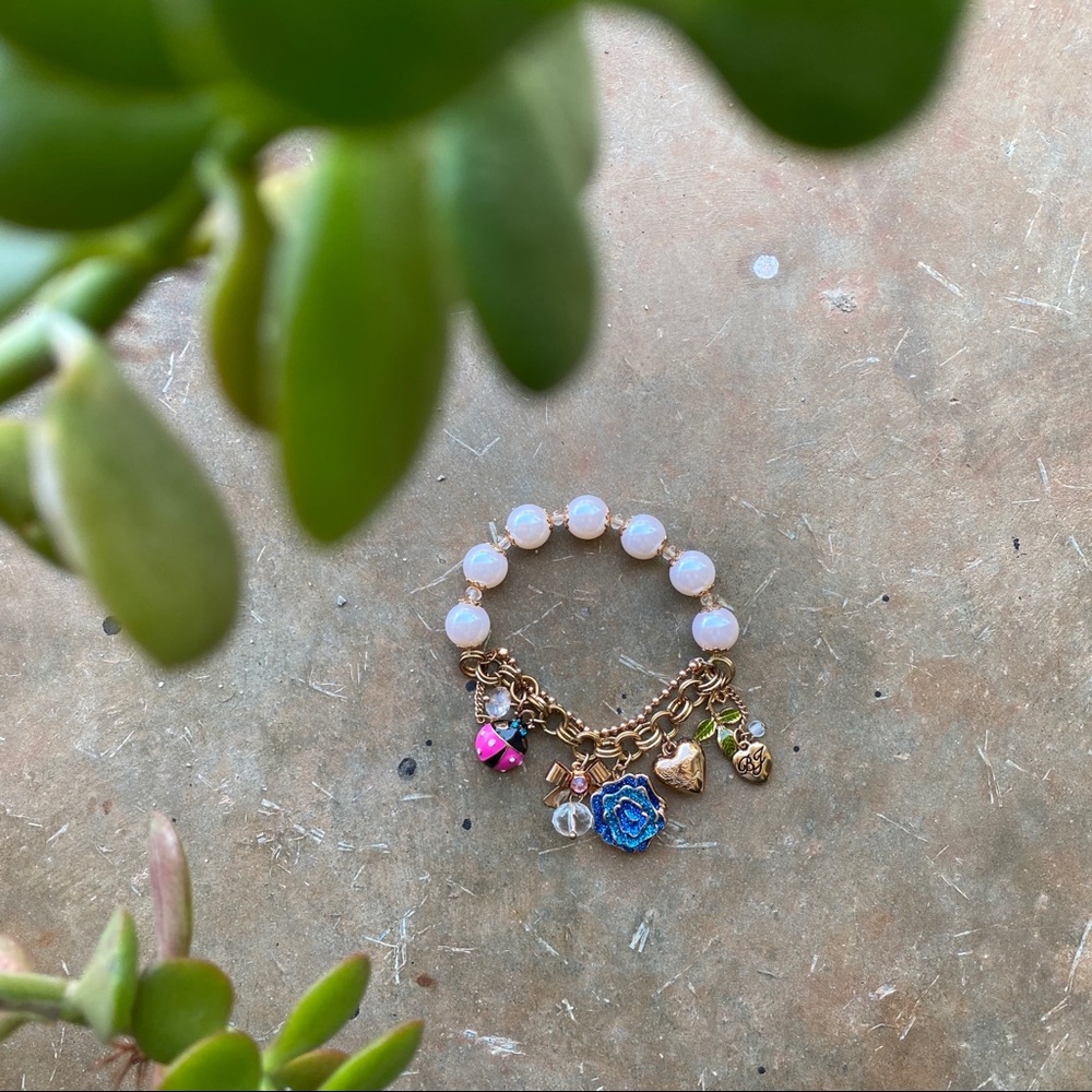 betsey johnson 🐞 charm bracelet